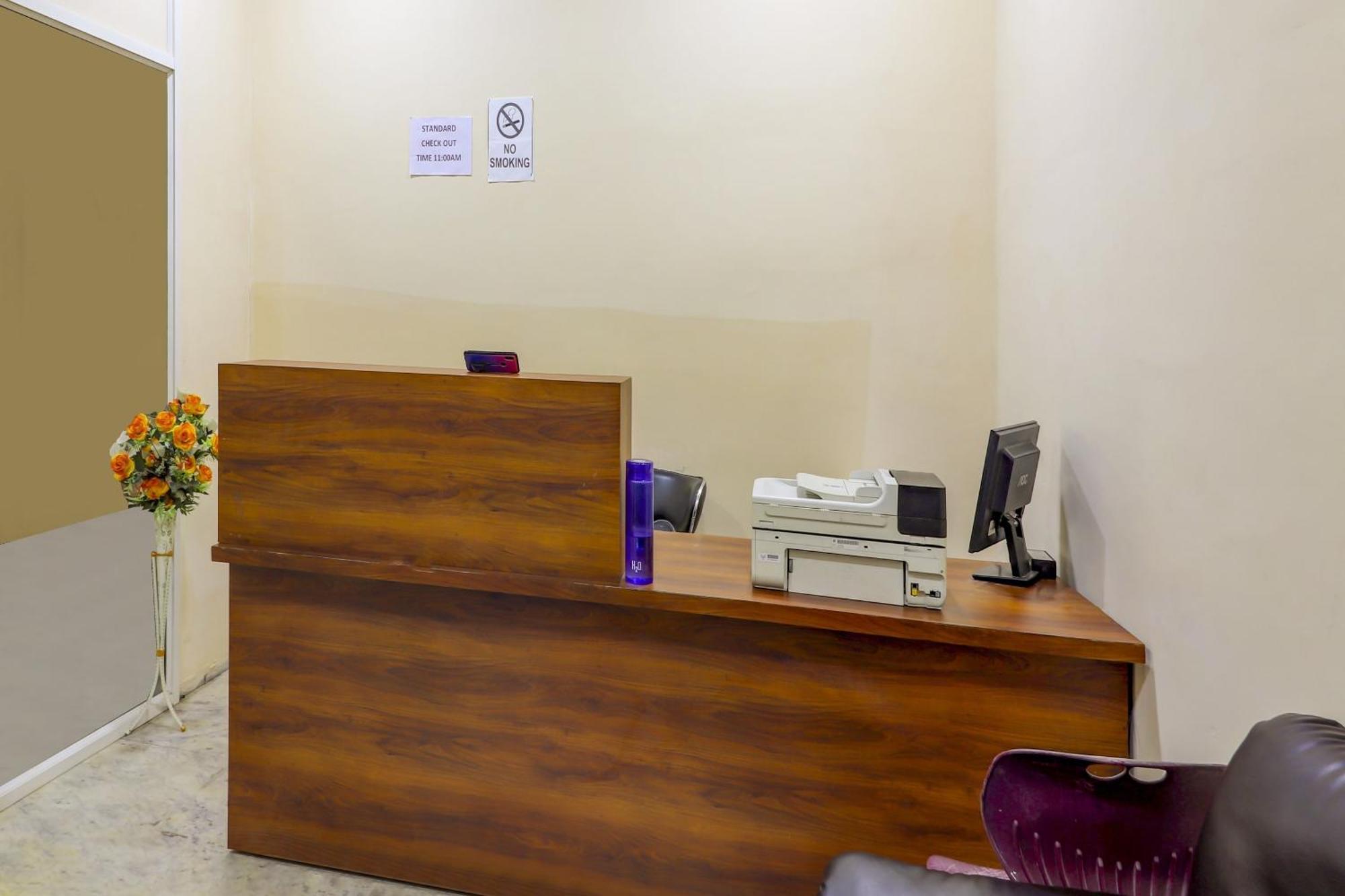 Hotel O Rsquare Elite Sururnagar Zewnętrze zdjęcie