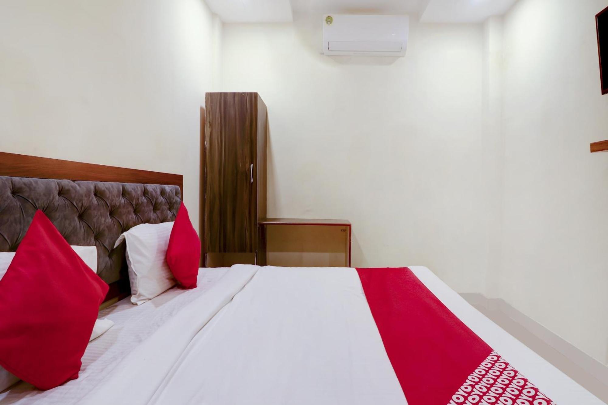 Hotel O Rsquare Elite Sururnagar Zewnętrze zdjęcie