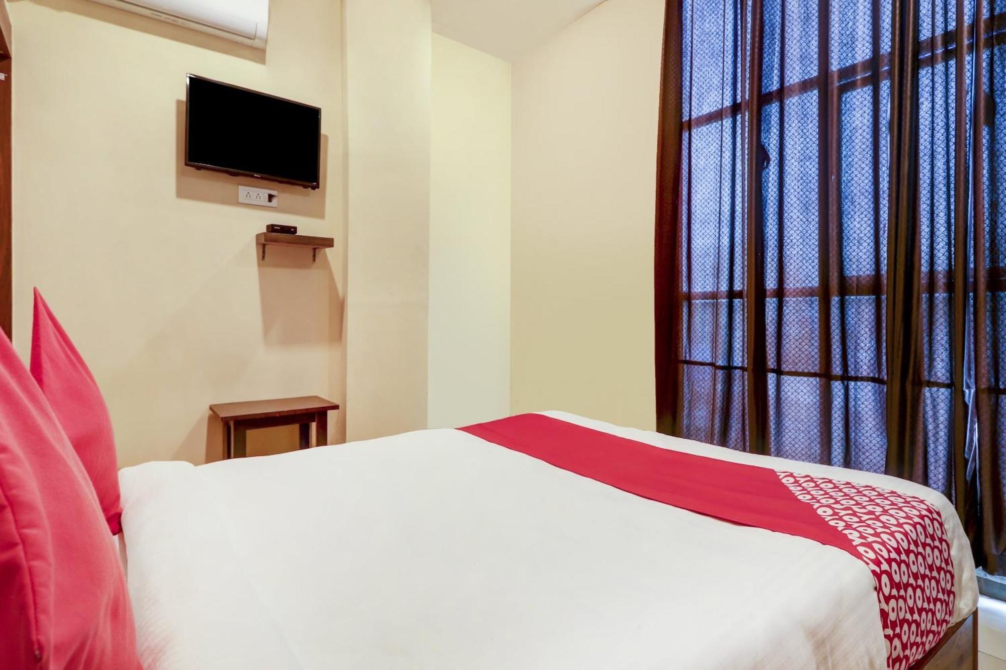 Hotel O Rsquare Elite Sururnagar Zewnętrze zdjęcie