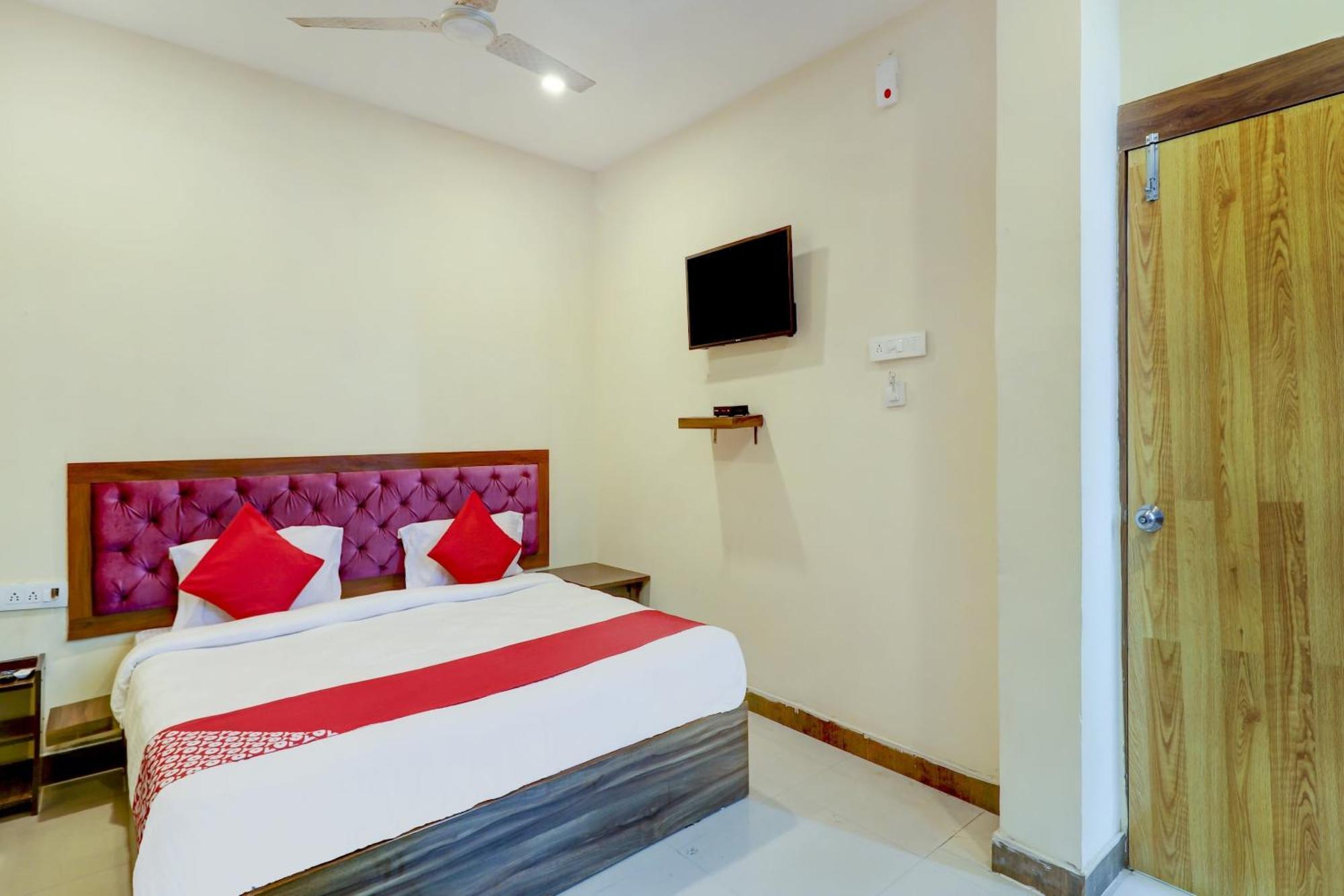 Hotel O Rsquare Elite Sururnagar Zewnętrze zdjęcie